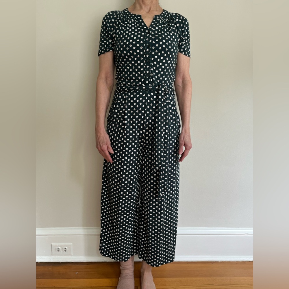Boden Dark Green with Daisies Jersey Jumpsuit--Like New